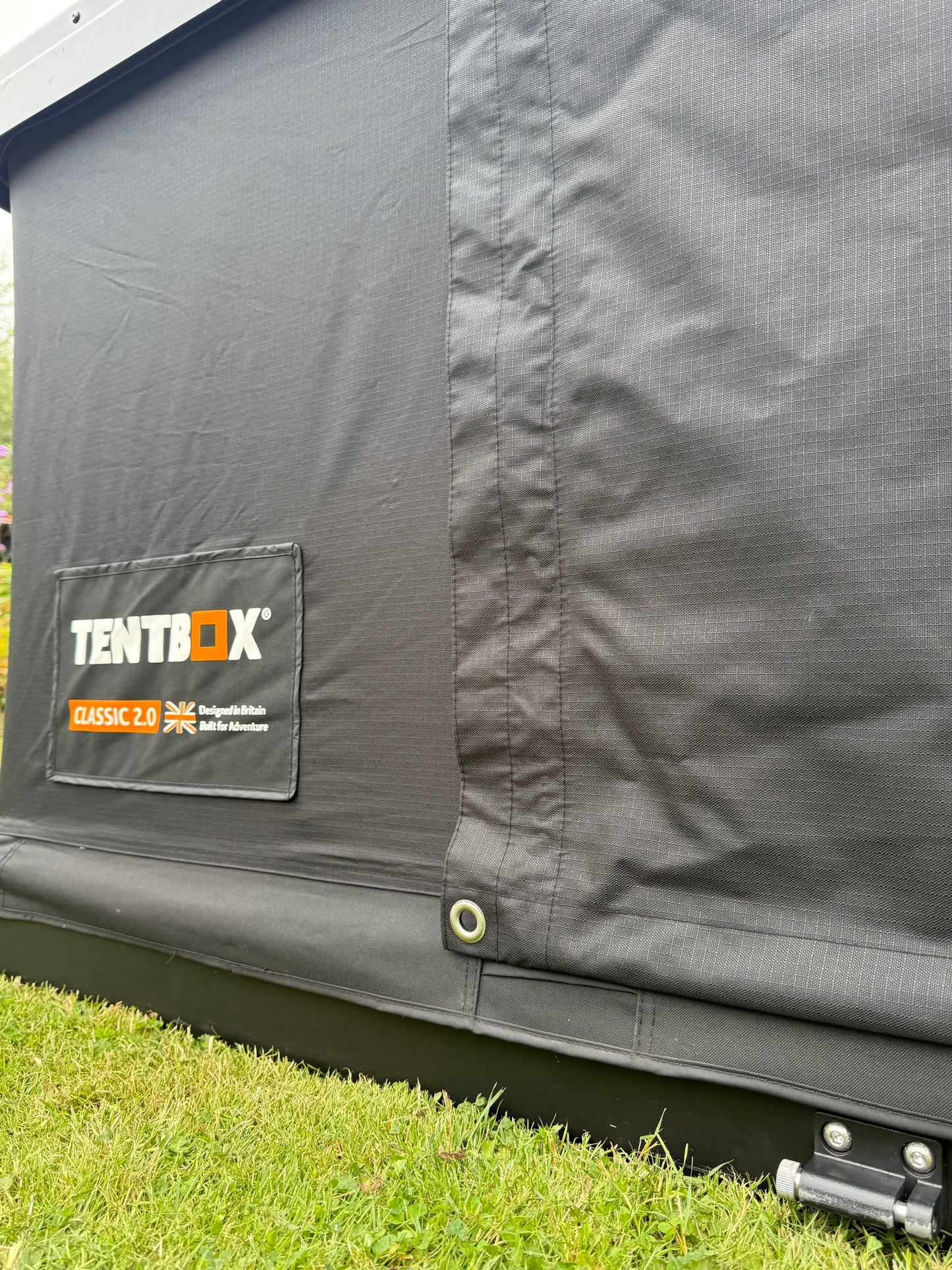Tentbox Classic 2.0 Immaculate Condition with Security Accessories